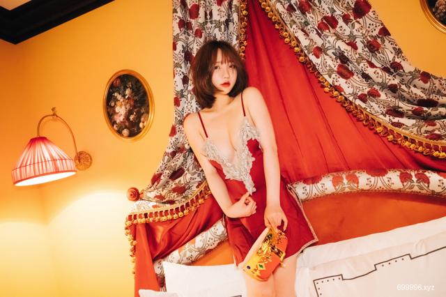  Ye Eun (손예은) – Halloqueen + S.Ver